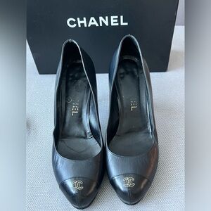 Authentic Chanel Pumps Size 39